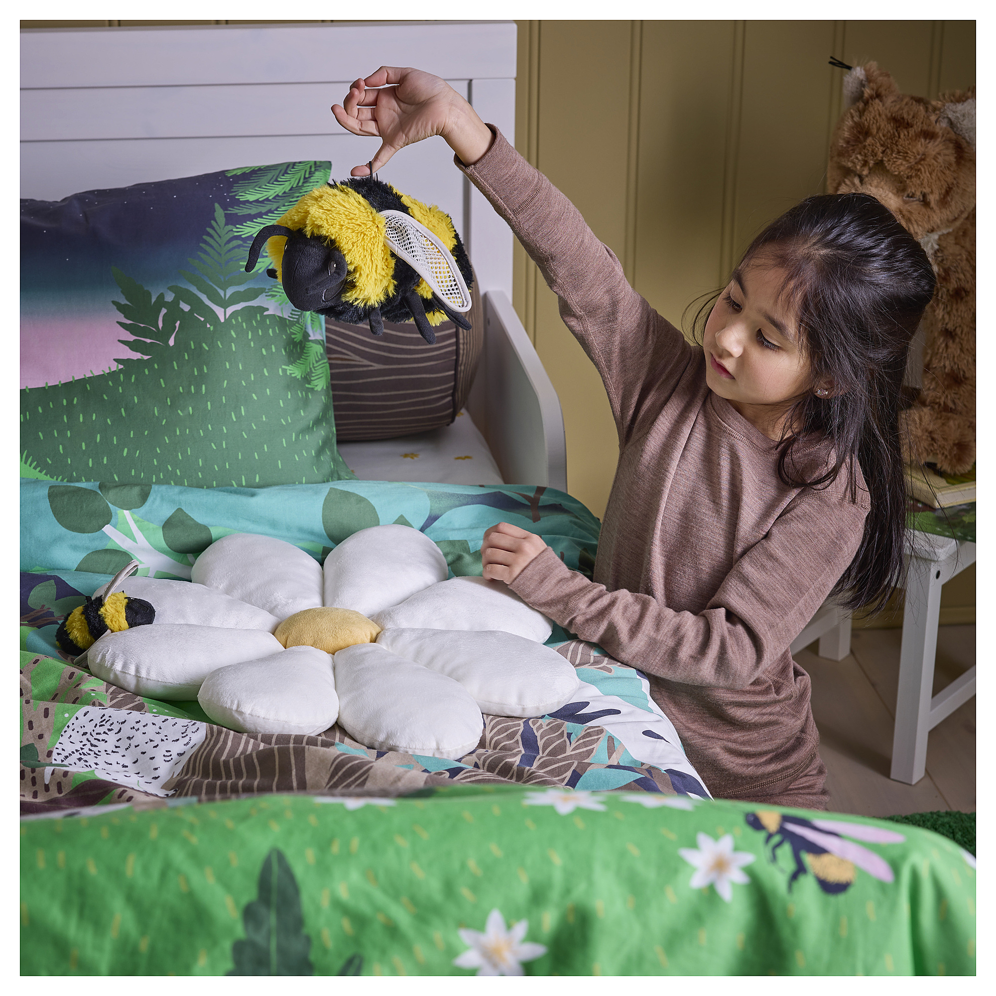 小物 bee SKOGSDUVA soft toy, mini-bumblebee/black yellow, 3 ¼