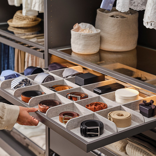 KOMPLEMENT, ištraukiamas padėklas su skirtuku