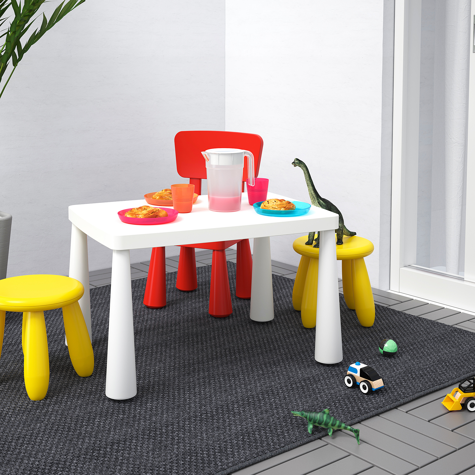 MAMMUT children's table