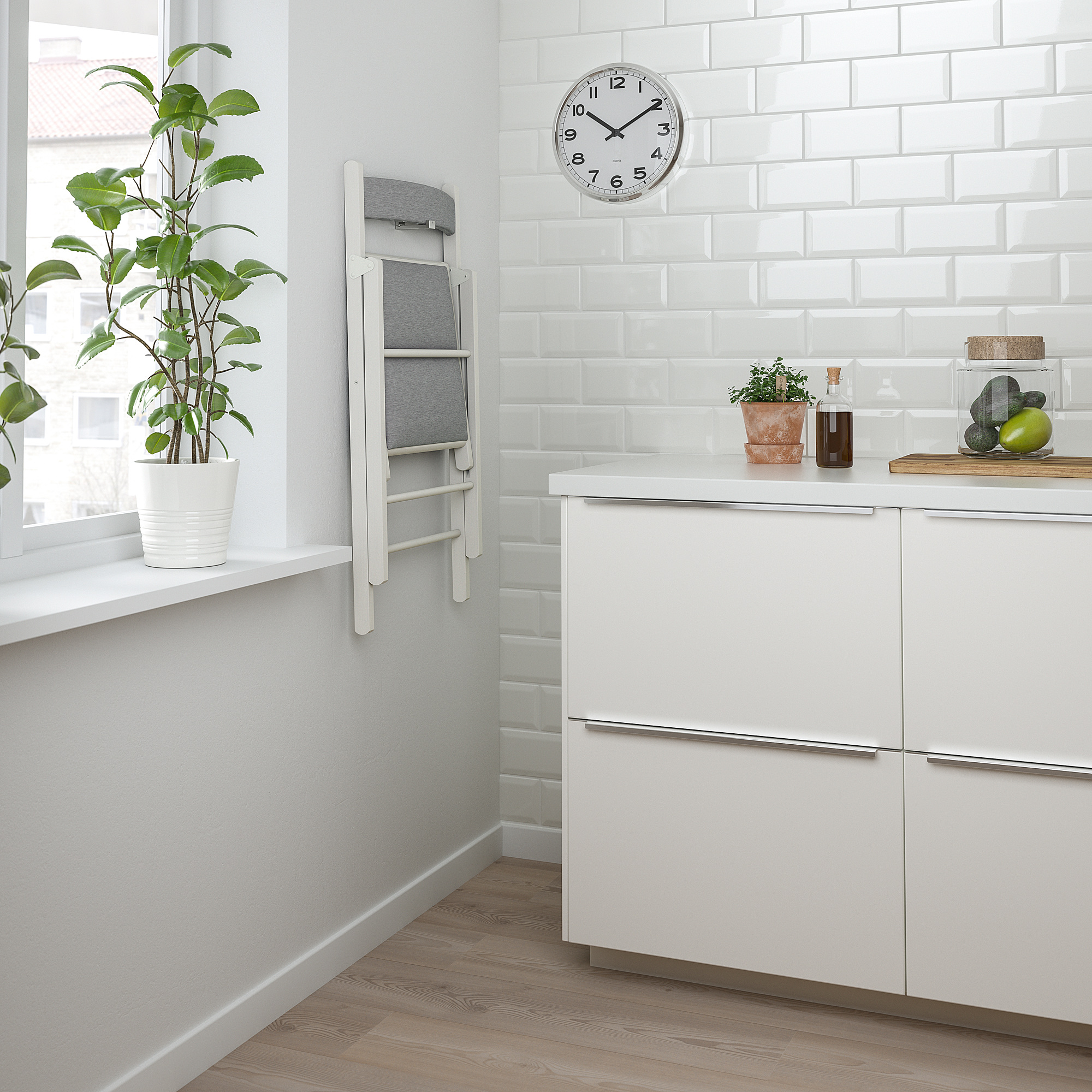 TERJE folding chair white/Knisa light grey IKEA Latvija