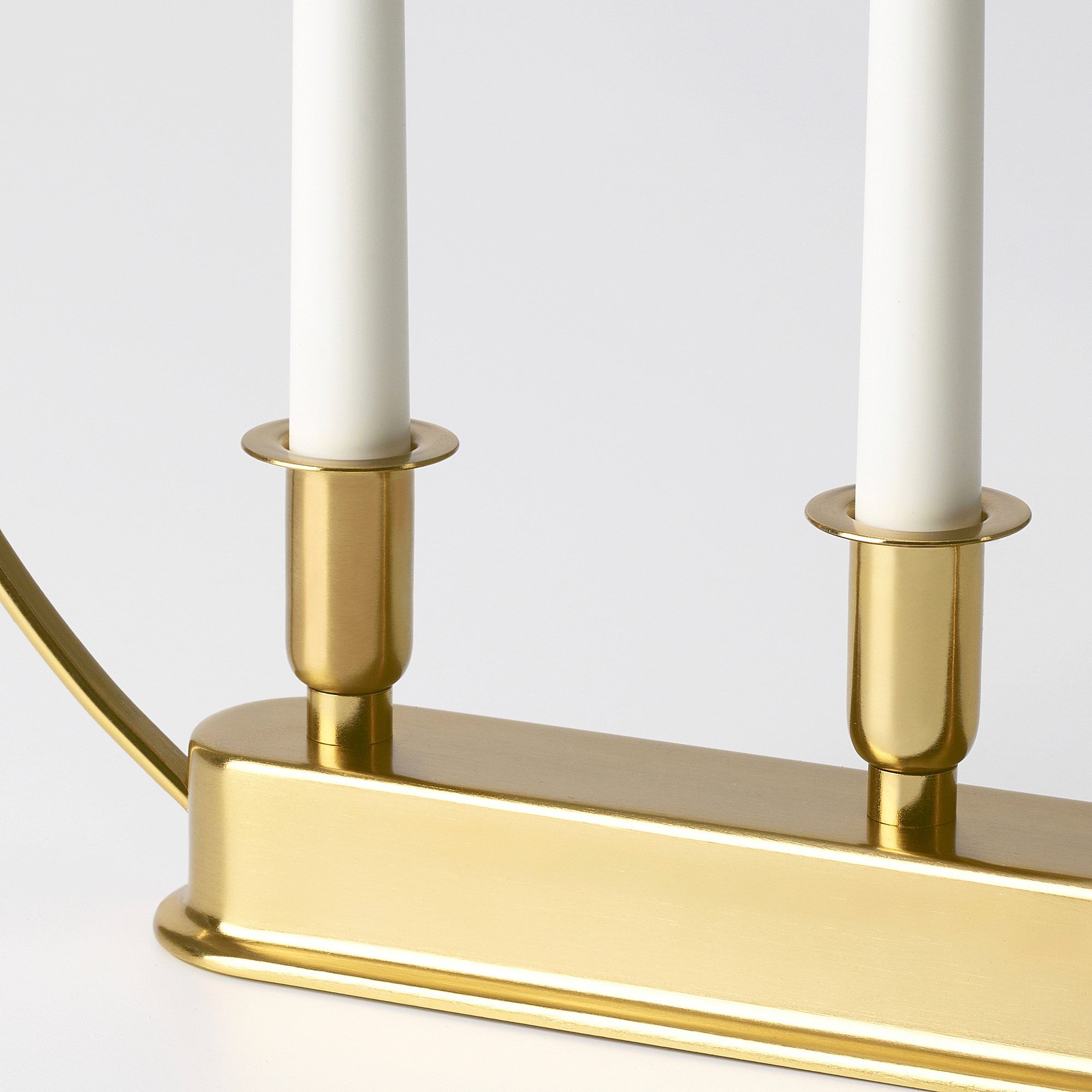 STRÅLA LED 3armed candelabra circle/batteryoperated brasscolour 25