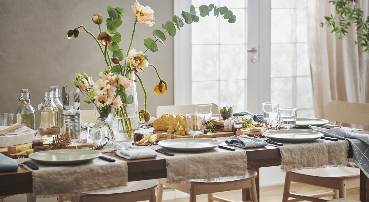 Basic but beautiful table setting ideas image 1