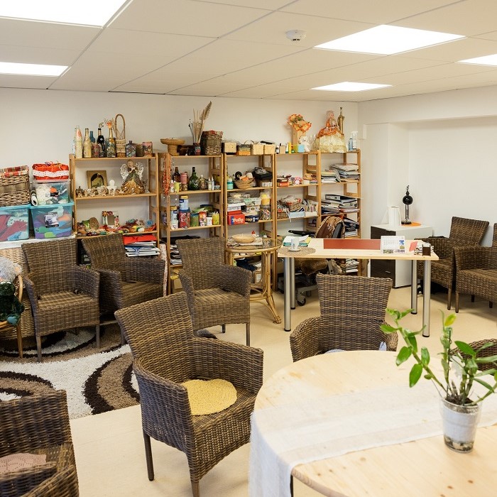 Home idea with IKEA: a creative makeover at a crisis centre image 1