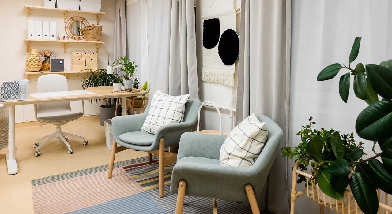 Home idea with IKEA: a creative makeover at a crisis centre image 1