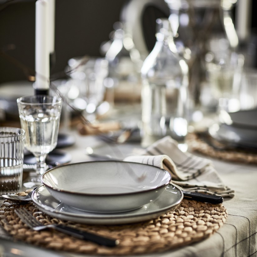 Valgomojo baldai: stalai, kėdės ir kitos prekės | IKEA Lietuva image 1