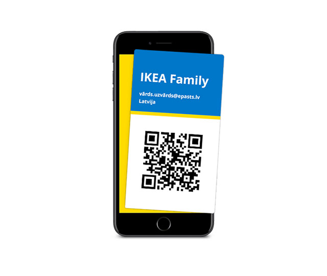 IKEA Family digitālā dalībnieka karte latviešu valodā uz viedtālruņa ekrāna.