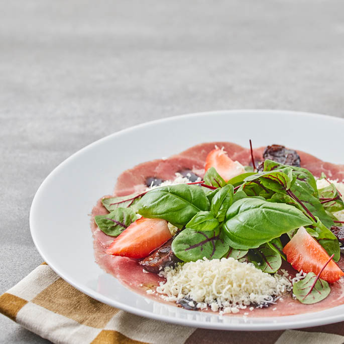 Блюдо из Шведского ресторана: Карпаччо из говядины