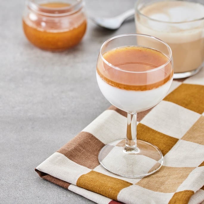 Švediško restorano patiekalas: Mangų panakota su šaltalankiais